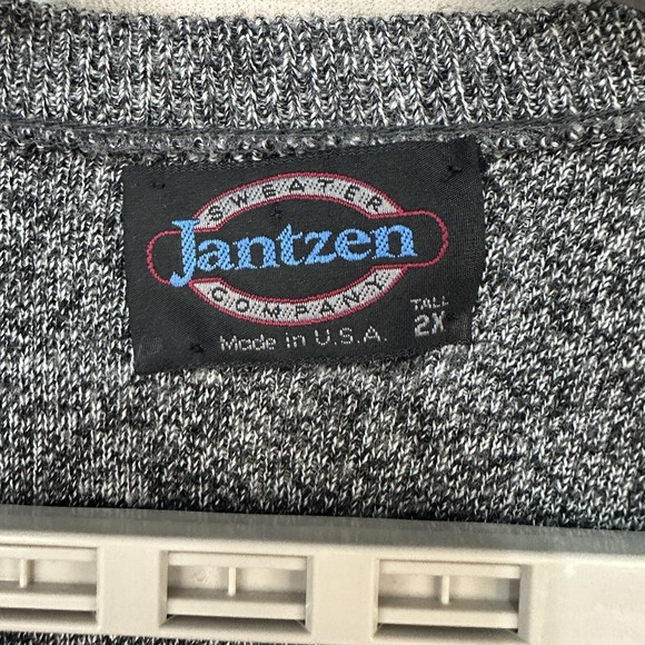 Vintage Jantzen Sweater Co Men's Grey Vest Tall 2X  V-Neck USA Hipster Pullover - Picture 3 of 6
